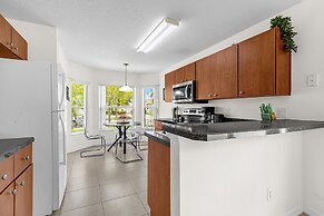 Glamorous House in DISNEY AREA Heated Private Pool