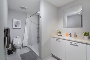 Amazing Family Apt with Pool at Midblock Miami