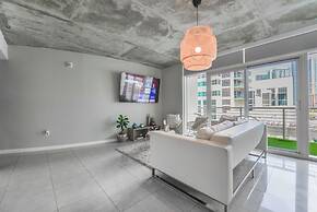 Amazing Family Apt with Pool at Midblock Miami