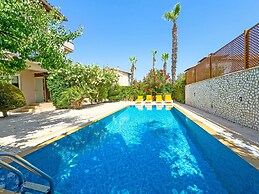 Paradise Town Villa Beldora