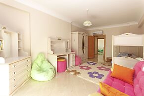 Paradise Town Villa Lucky