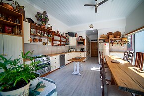 Poet's Cottage Stanley