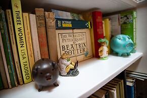 Poet's Cottage Stanley