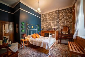 Poet's Cottage Stanley