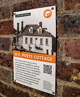Poet's Cottage Stanley