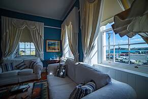 Poet's Cottage Stanley