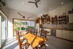 Poet's Cottage Stanley