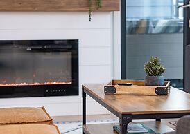 Glades and Green by Revelstoke Vacations