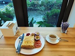 Apricot Garden Hotel