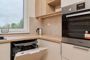 3 Bedroom Gwiaździsta 18 by Renters