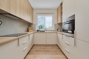 3 Bedroom Gwiaździsta 18 by Renters