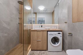 3 Bedroom Gwiaździsta 18 by Renters