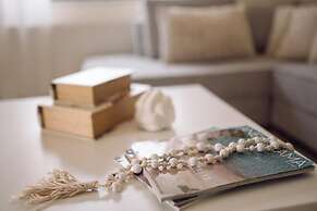 Helen Sweet Home in Kounoupidiana