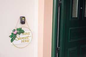 Helen Sweet Home in Kounoupidiana