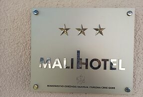 Moj Hotel