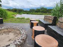 Ishasha Pride Lodge