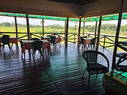 Ishasha Pride Lodge