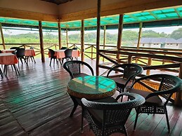 Ishasha Pride Lodge