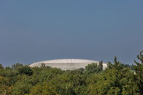 Tauron Arena Crakow Apartment by Renters