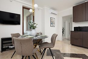 Czerniakowska 131 by Renteres Prestige