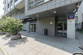 Czerniakowska 131 by Renteres Prestige