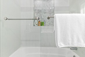 Minne-getaway, Designer Stay South Of The River