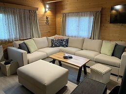 Cottage with pool playground and privacy