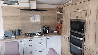 Project Binka - Luxury Caravan / Lodge 2 Bedrooms