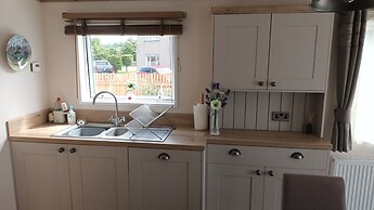 Project Binka - Luxury Caravan / Lodge 2 Bedrooms