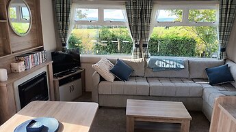 Project Binka - Luxury Caravan / Lodge 2 Bedrooms