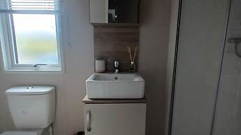 Project Binka - Luxury Caravan / Lodge 2 Bedrooms