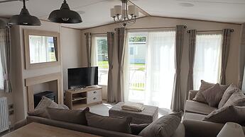 Project Binka - Luxury Caravan / Lodge 2 Bedrooms