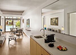 Crowne Plaza Fiji Nadi Bay Resort & Spa by IHG