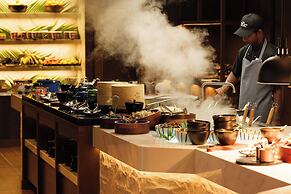 Crowne Plaza Fiji Nadi Bay Resort & Spa by IHG