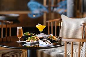 Crowne Plaza Fiji Nadi Bay Resort & Spa by IHG