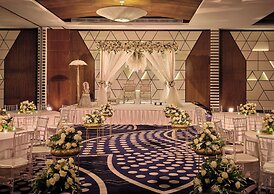 Crowne Plaza Fiji Nadi Bay Resort & Spa by IHG