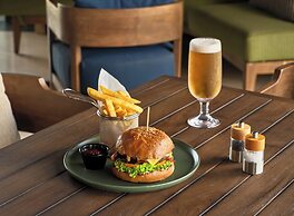 Crowne Plaza Fiji Nadi Bay Resort & Spa by IHG