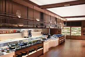 Crowne Plaza Fiji Nadi Bay Resort & Spa by IHG