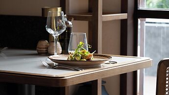 Crowne Plaza Fiji Nadi Bay Resort & Spa by IHG