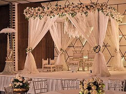 Crowne Plaza Fiji Nadi Bay Resort & Spa by IHG