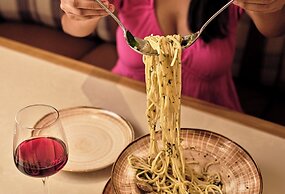 Crowne Plaza Fiji Nadi Bay Resort & Spa by IHG