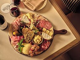 Crowne Plaza Fiji Nadi Bay Resort & Spa by IHG