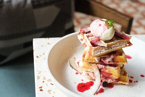 Crowne Plaza Fiji Nadi Bay Resort & Spa by IHG