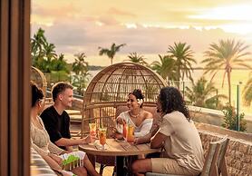 Crowne Plaza Fiji Nadi Bay Resort & Spa by IHG