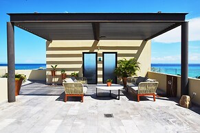 Singular Joy by Casago