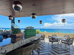 Singular Joy by Casago