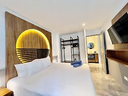 Singular Joy by Casago