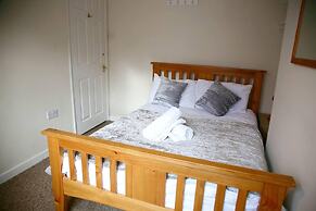 Serene Haven 4-bed House in Norwich