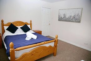 Serene Haven 4-bed House in Norwich