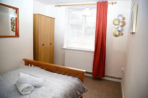 Serene Haven 4-bed House in Norwich